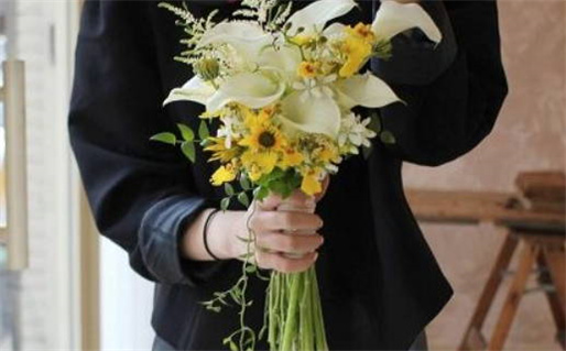 2028年农历五月十八结婚好不好 适不适合办婚礼